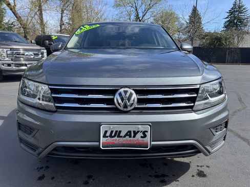 Used 2019 Volkswagen Tiguan SE w/ Panoramic Sunroof Package image 7