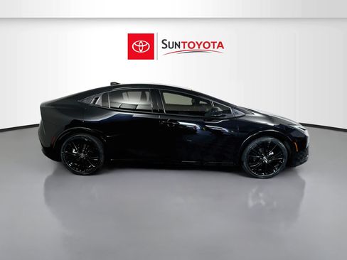 Used 2026 Toyota Prius FWD image 2