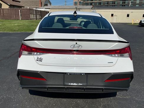 Used 2025 Hyundai Elantra SEL FWD image 6