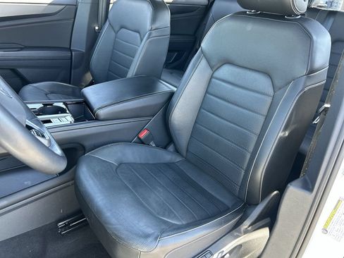 Used 2024 Volkswagen Atlas Cross Sport SEL R-Line AWD/4WD image 20