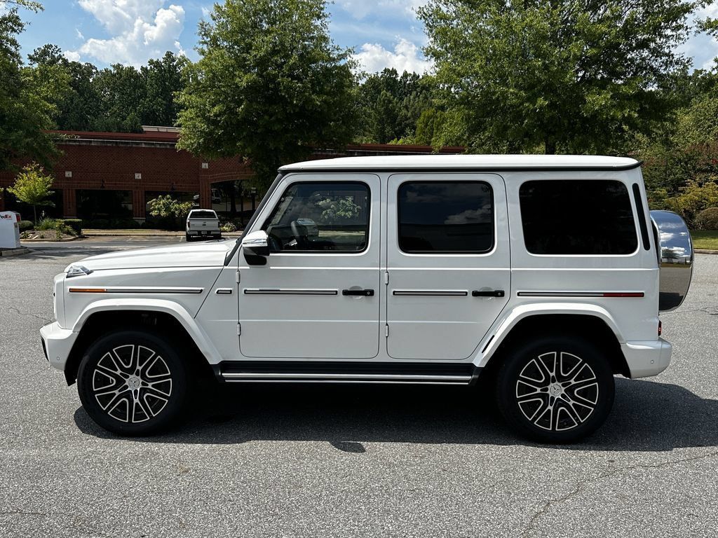 New 2027 Mercedes-Benz G 580 e image 5