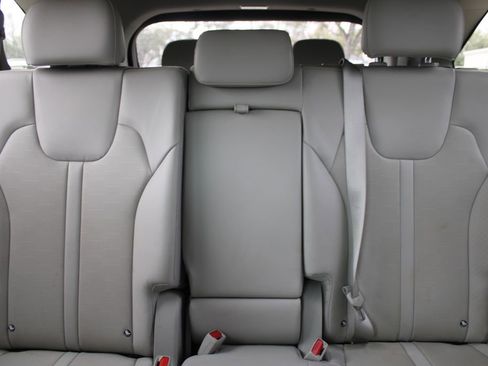 Certified 2025 Kia Sorento S w/ Panoramic Sunroof Package image 56