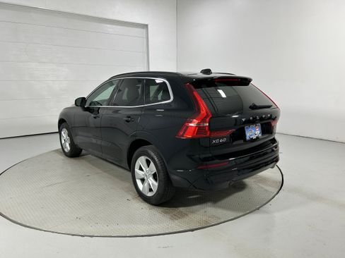 Used 2022 Volvo XC60 B5 Momentum AWD/4WD image 22