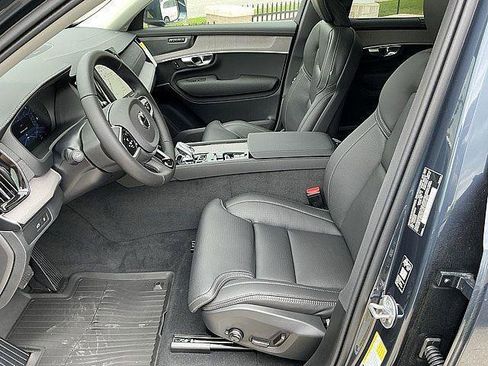 New 2026 Volvo XC90 T8 Ultra w/ Protection Package AWD/4WD image 15