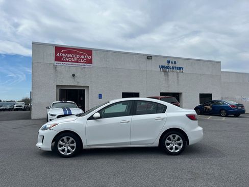 Used 2013 MAZDA MAZDA3 i SV image 5