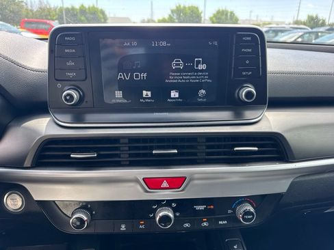 Used 2020 Kia Telluride S FWD image 12