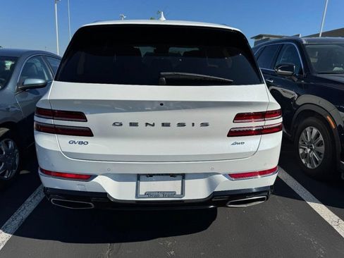 Used 2024 Genesis GV80 2.5T w/ Prestige Package AWD/4WD image 3