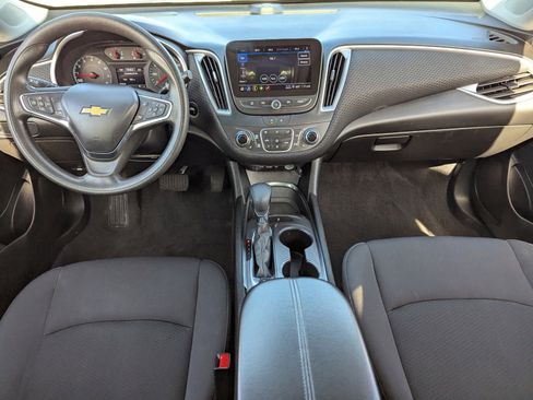 Used 2023 Chevrolet Malibu LT image 16