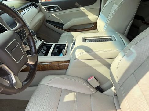 Used 2015 GMC Yukon Denali RWD image 20