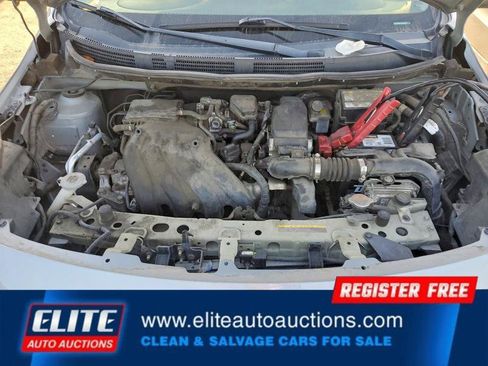 Used 2014 Nissan Versa SV FWD image 21