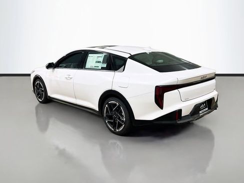 New 2025 Kia K4 GT-Line w/ GT-Line Premium Package image 5