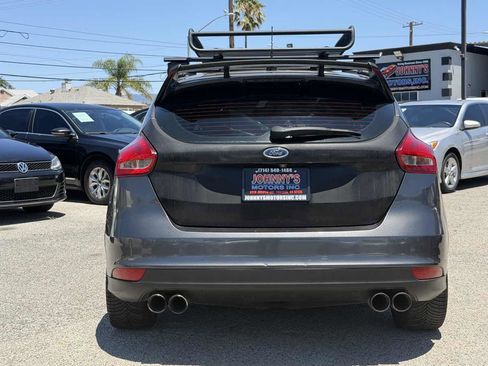 Used 2018 Ford Focus SE FWD image 25