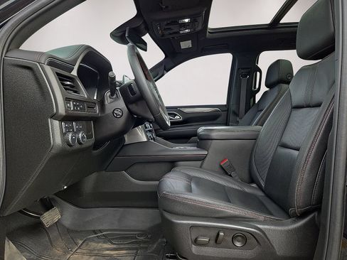 Used 2024 Chevrolet Suburban RST w/ Luxury Package AWD/4WD image 25
