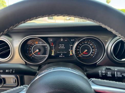 Certified 2023 Jeep Wrangler Unlimited Sahara AWD/4WD image 10