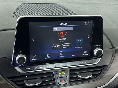 Used 2023 Nissan Altima 2.5 SV FWD image 13