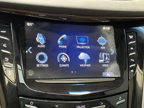 Used 2018 Cadillac Escalade ESV Premium Luxury AWD/4WD image 22