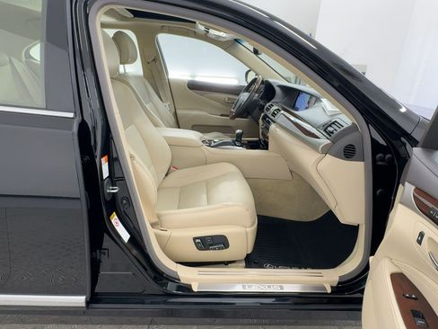 Used 2015 Lexus LS 460 w/ Comfort Package image 33