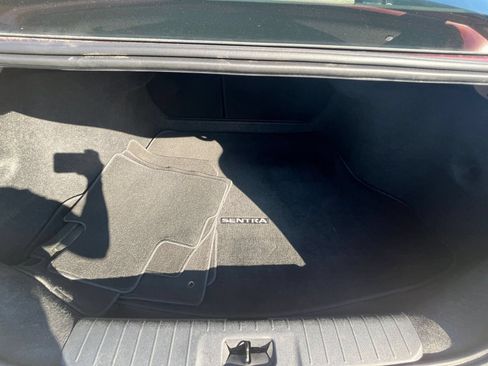 Used 2025 Nissan Sentra SV FWD image 31