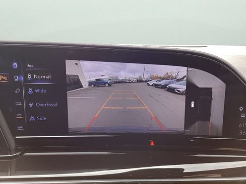 Used 2023 Cadillac Escalade ESV Sport Platinum w/ LPO, ONYX Package AWD/4WD image 32