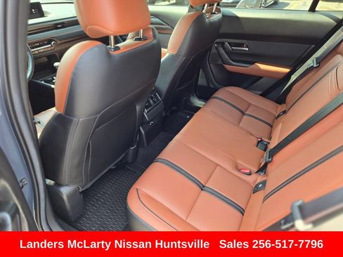Used 2024 MAZDA CX-50 Meridian Edition w/ Apex Package AWD/4WD image 12