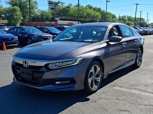 Used 2019 Honda Accord EX image 3