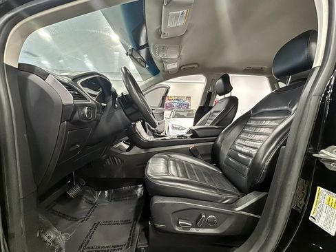 Used 2017 Ford Edge SEL w/ Equipment Group 201A FWD image 12