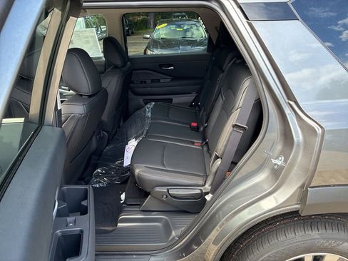 New 2026 Nissan Pathfinder SL AWD/4WD image 19