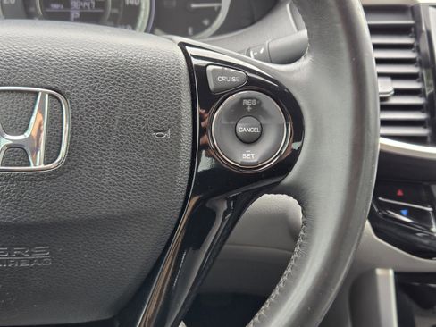 Used 2016 Honda Accord EX-L image 26