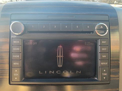 Used 2008 Lincoln Mark LT 2WD image 38