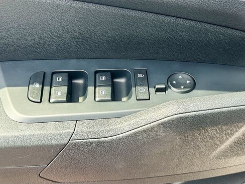 Certified 2025 Kia Sportage LX AWD/4WD image 17