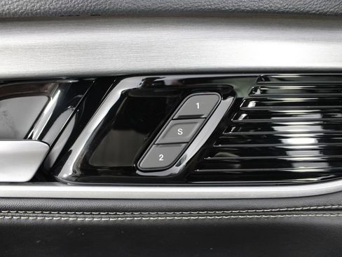 New 2026 Jeep Grand Wagoneer Limited AWD/4WD image 16