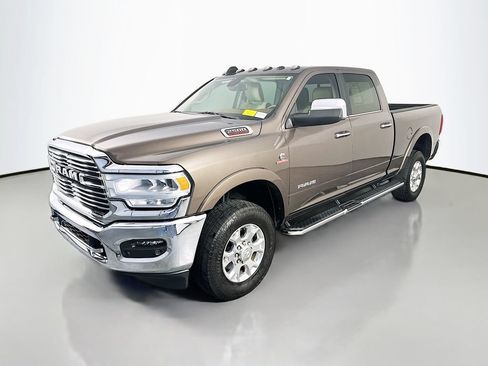 Used 2021 RAM 2500 Laramie AWD/4WD image 3