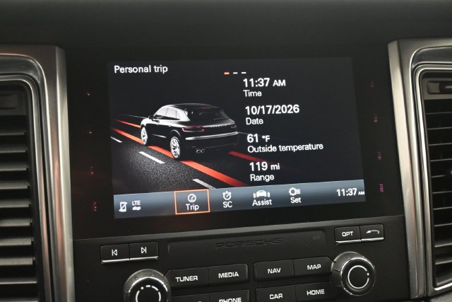 Used 2018 Porsche Macan GTS AWD/4WD image 23
