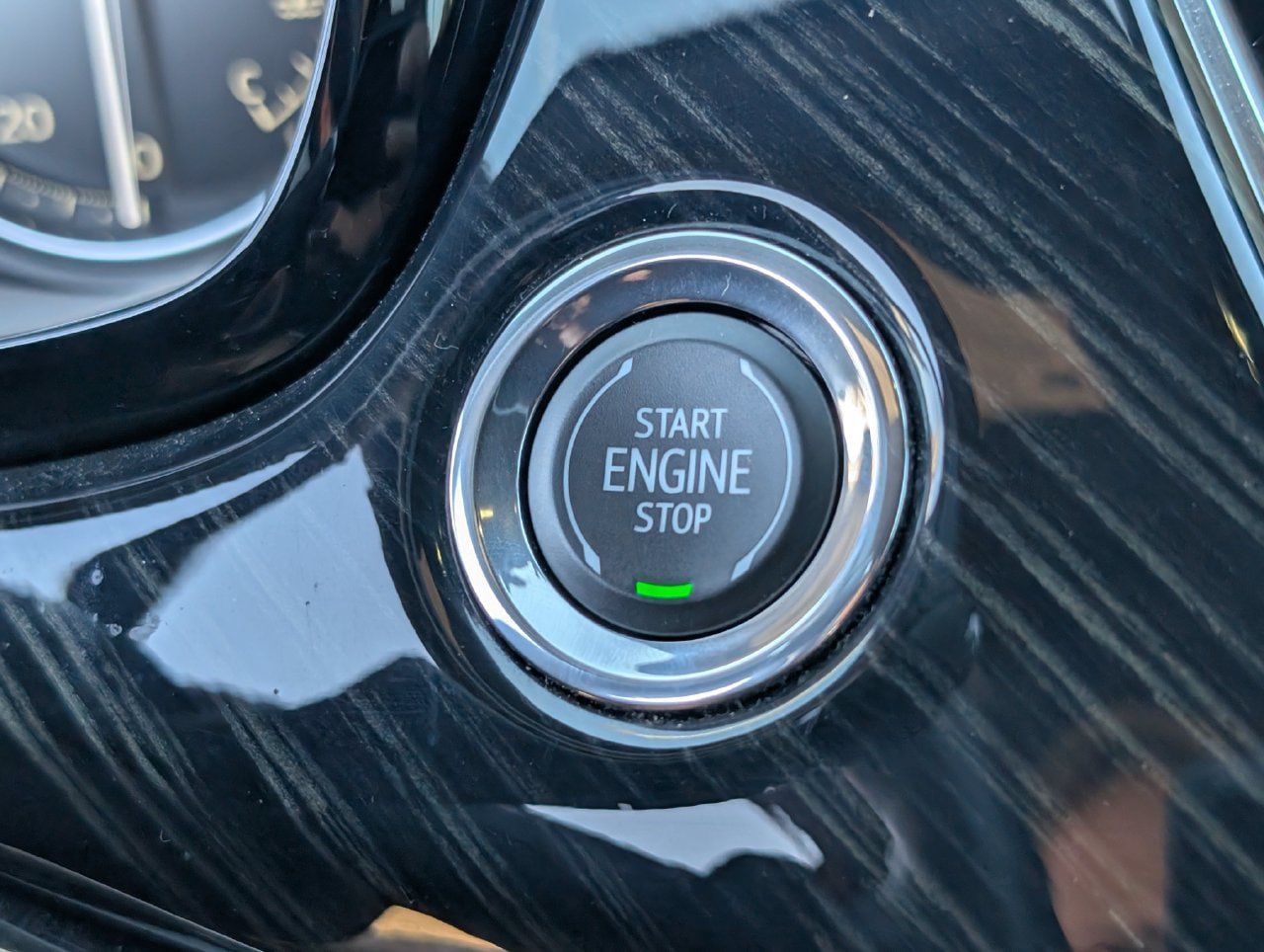 Used 2024 Cadillac XT6 Premium Luxury FWD image 19
