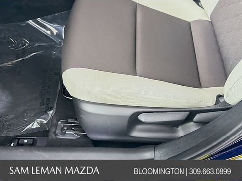 Used 2023 Toyota Corolla LE image 18