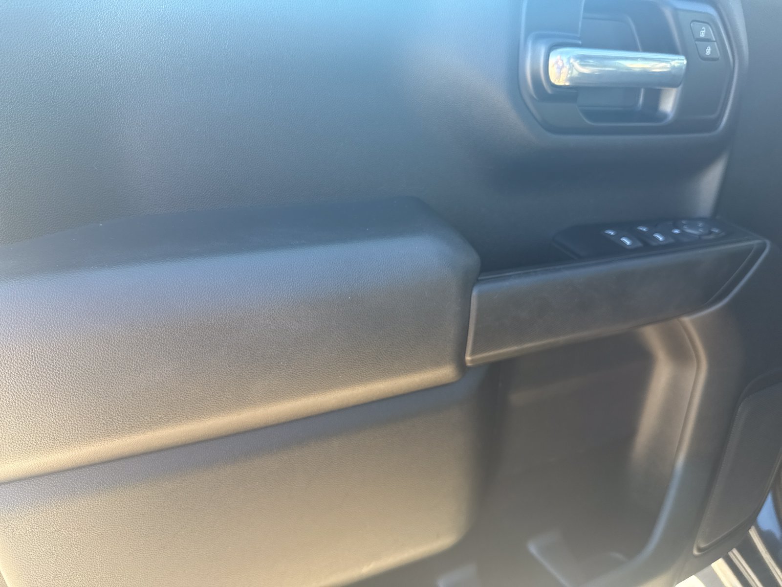 Used 2021 Chevrolet Silverado 1500 Custom Trail Boss w/ Safety Confidence Package AWD/4WD image 21