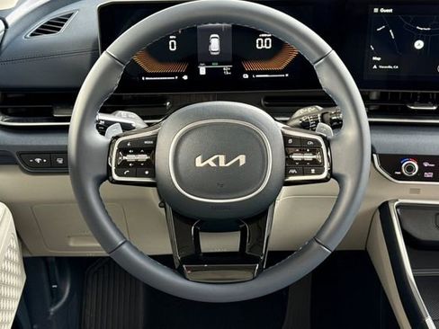 New 2026 Kia Carnival EX FWD image 16