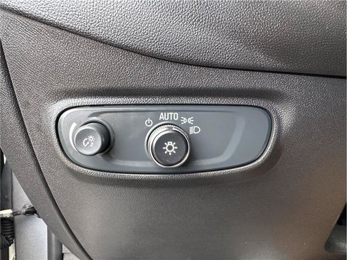 Used 2024 Chevrolet Equinox LT AWD/4WD image 24