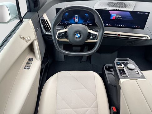 Used 2026 BMW iX xDrive60 AWD/4WD image 10