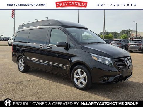 Used 2023 Mercedes-Benz Metris Passenger image 1