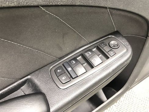 Used 2019 Dodge Charger SXT w/ Blacktop Package AWD/4WD image 13