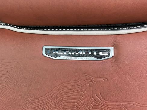 New 2026 GMC Sierra 1500 Denali Ultimate w/ LPO, Black Badging Package image 20