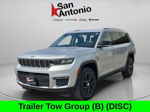 Certified 2023 Jeep Grand Cherokee L Limited w/ Trailer Tow Group (B) image 4