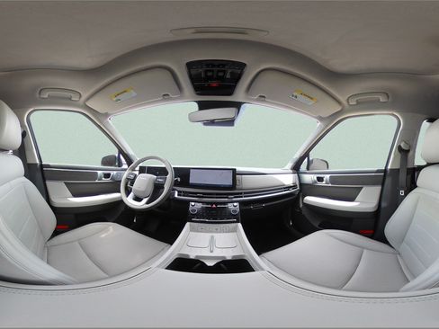 Certified 2025 Hyundai Santa Fe Calligraphy AWD/4WD image 9