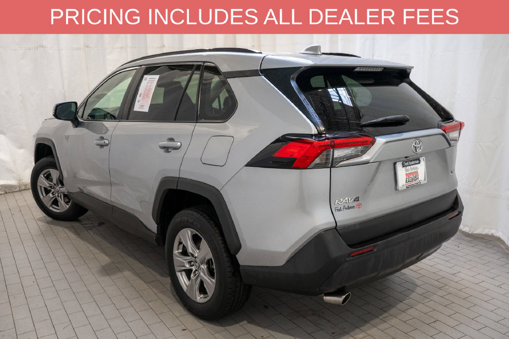 Used 2025 Toyota RAV4 XLE FWD image 3