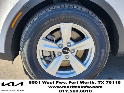 New 2026 Kia Sorento LX FWD image 7