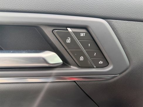 New 2026 GMC Terrain Denali w/ LPO, Floor Liner Package image 17