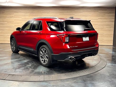 Used 2025 Ford Explorer Platinum w/ Ultimate Package image 23