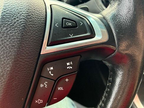 Used 2015 Ford Edge SEL w/ Equipment Group 201A FWD image 17