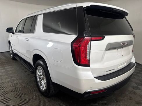 Used 2021 GMC Yukon XL SLT w/ SLT Luxury Plus Package AWD/4WD image 6